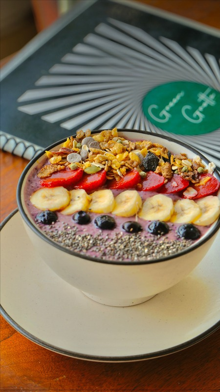 Acai smoothie bowl